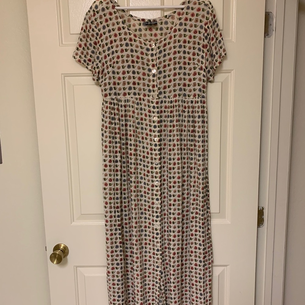 ๐Vintage babydoll maxi floral dress - Picture 4 of 8